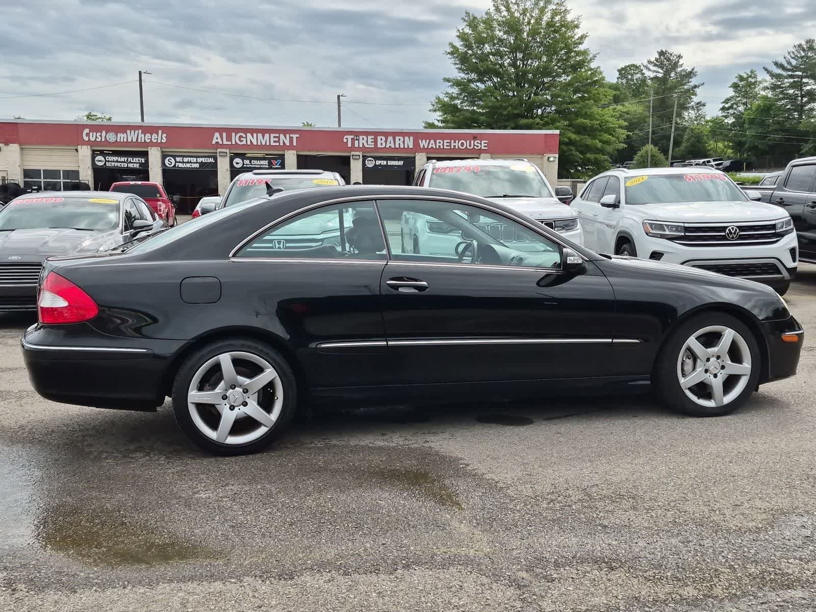 Thumbnail: 2008 Mercedes-Benz CLK - 9