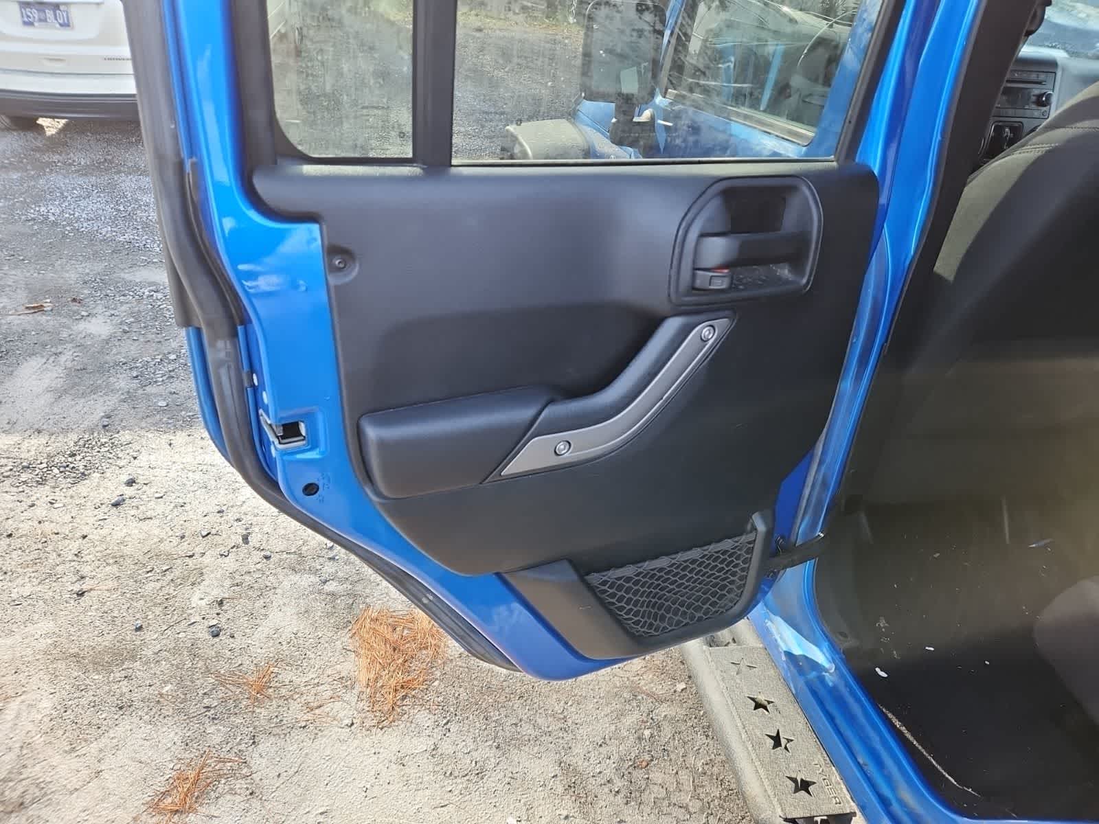 Thumbnail: 2016 Jeep Wrangler - 28