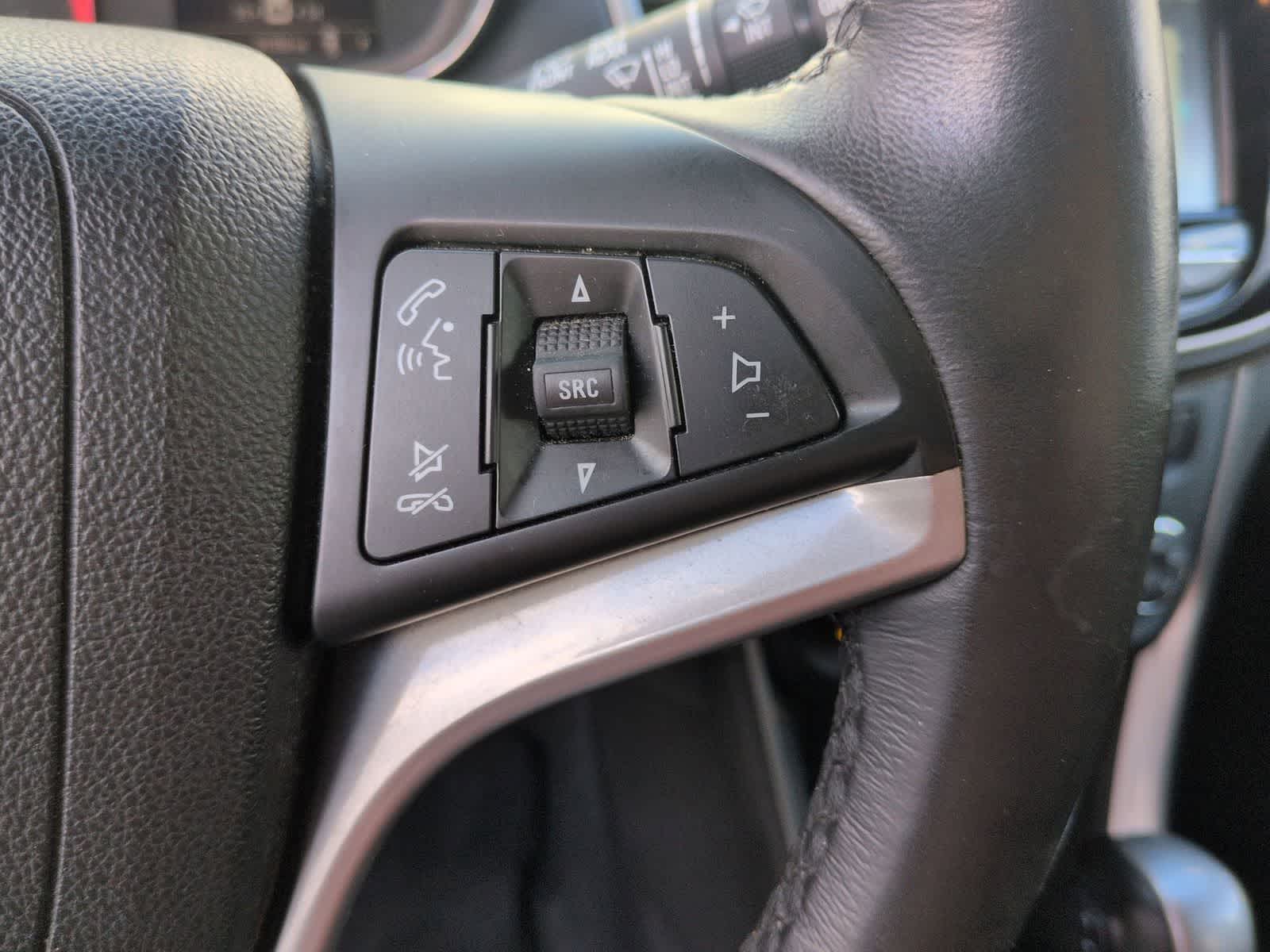 Thumbnail: 2017 Chevrolet Trax - 24