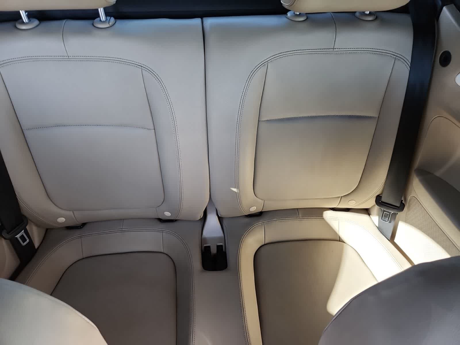 Thumbnail: 2013 Volkswagen Beetle - 23