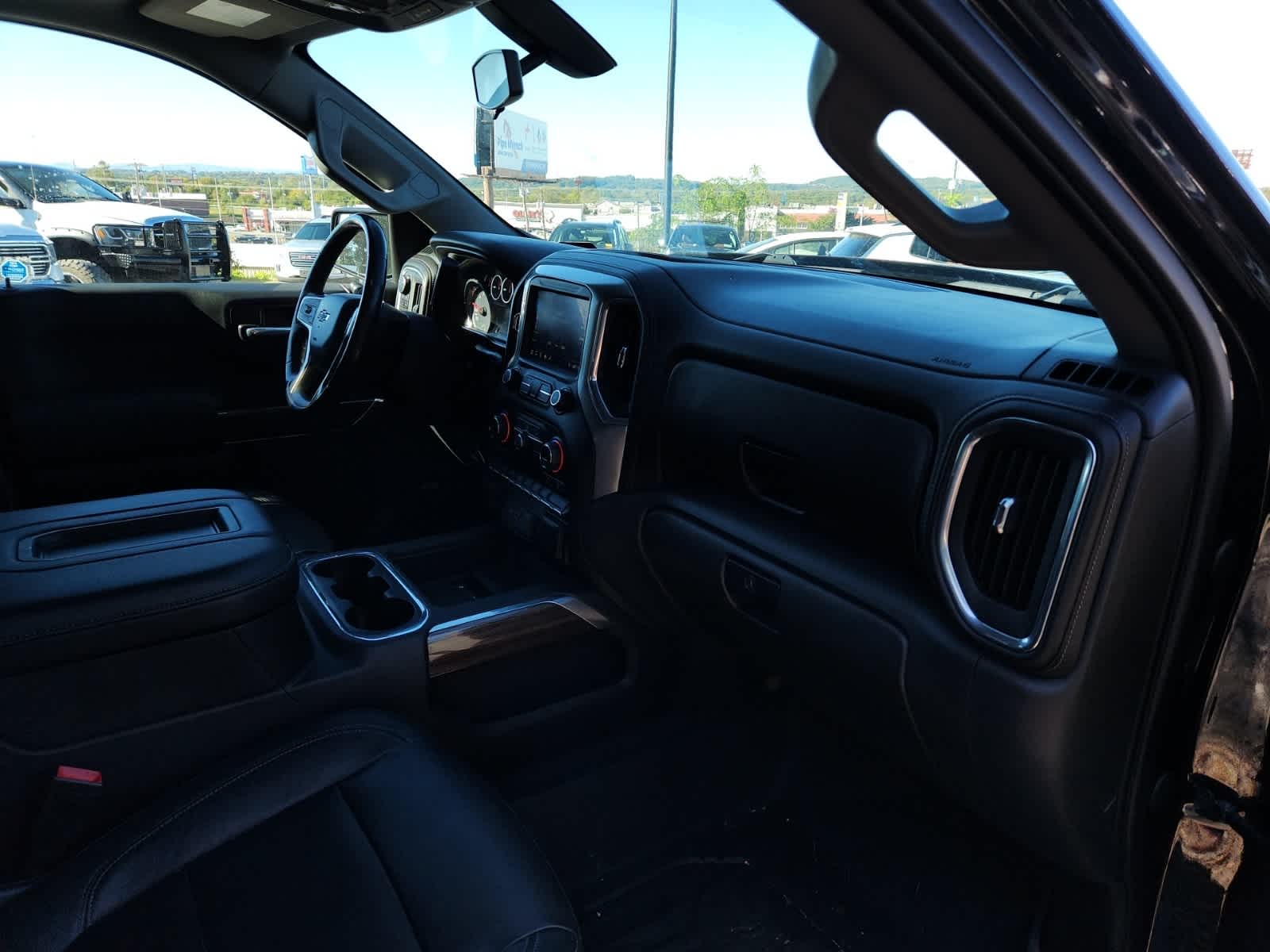 Thumbnail: 2019 Chevrolet Silverado 1500 - 17