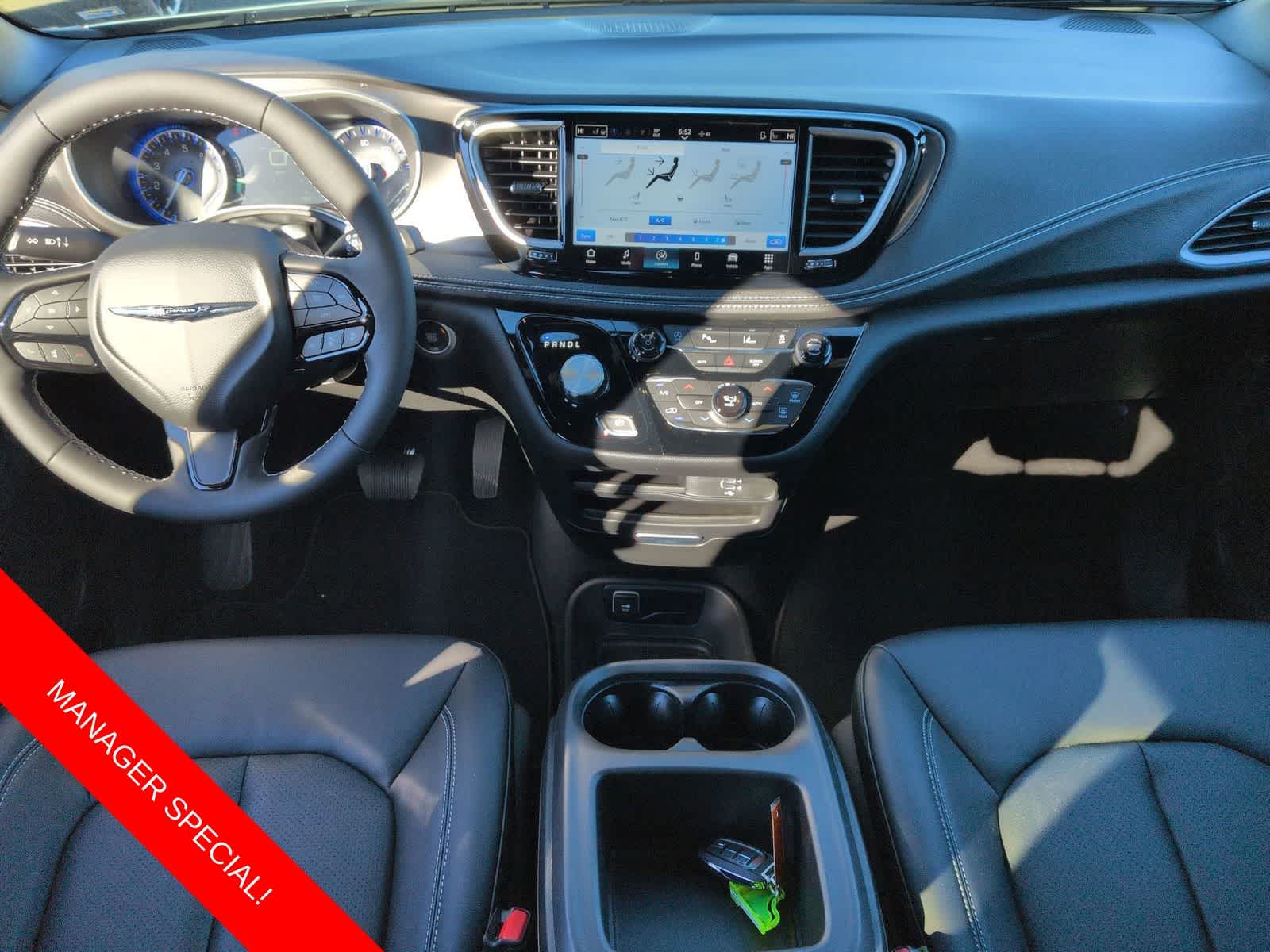 Thumbnail: 2026 Chrysler Pacifica - 7