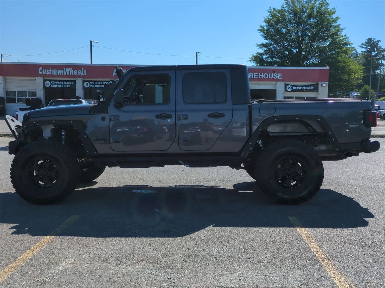 Thumbnail: 2021 Jeep Gladiator - 5