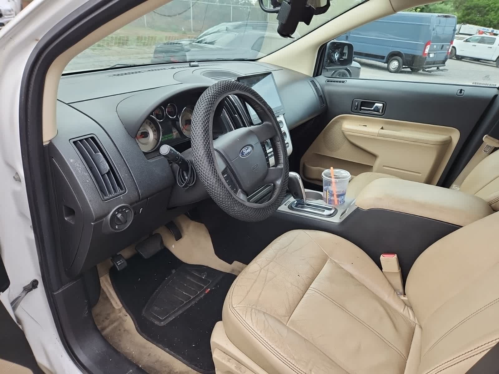 Thumbnail: 2010 Ford Edge - 13