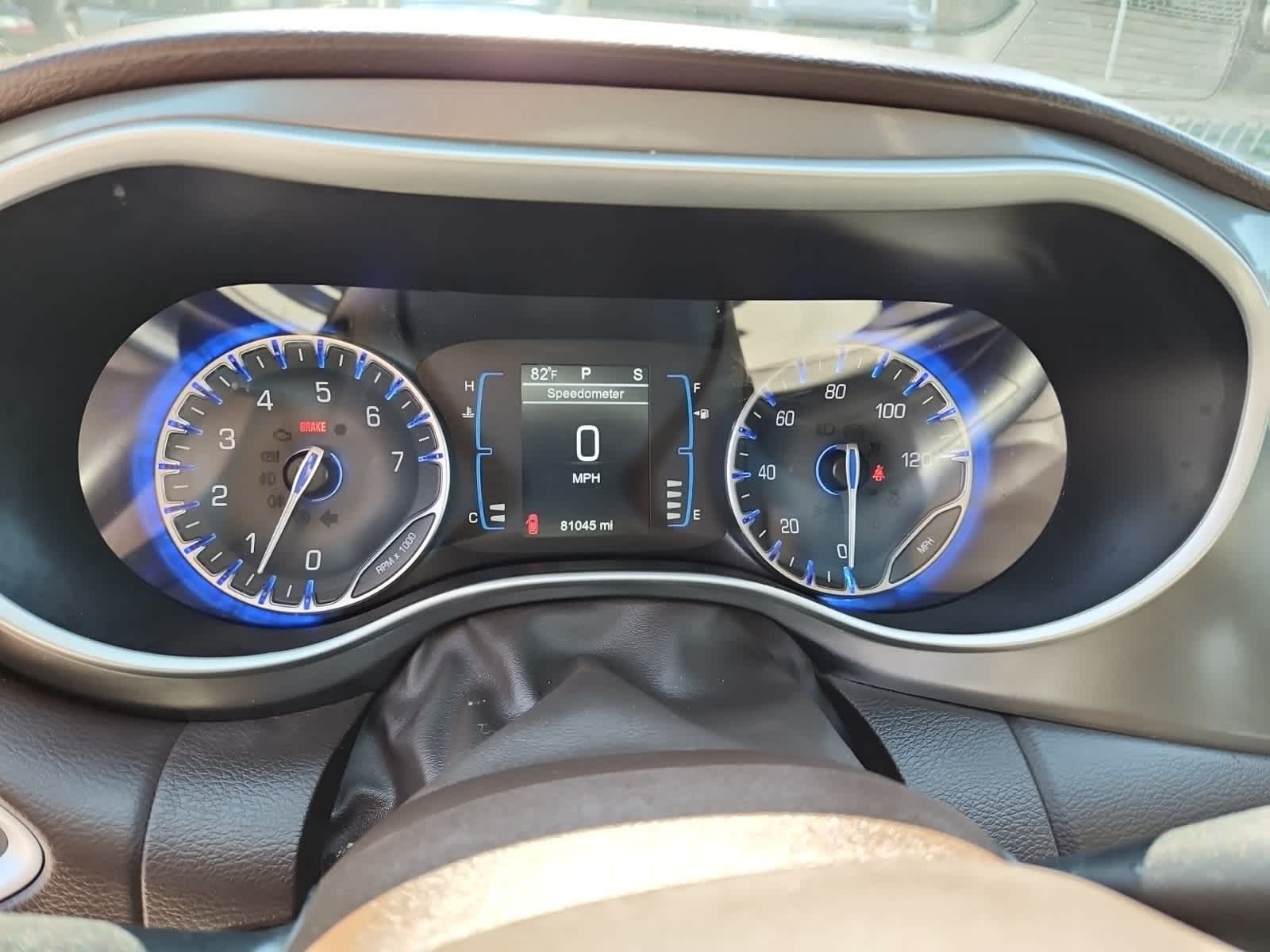 Thumbnail: 2017 Chrysler Pacifica - 9
