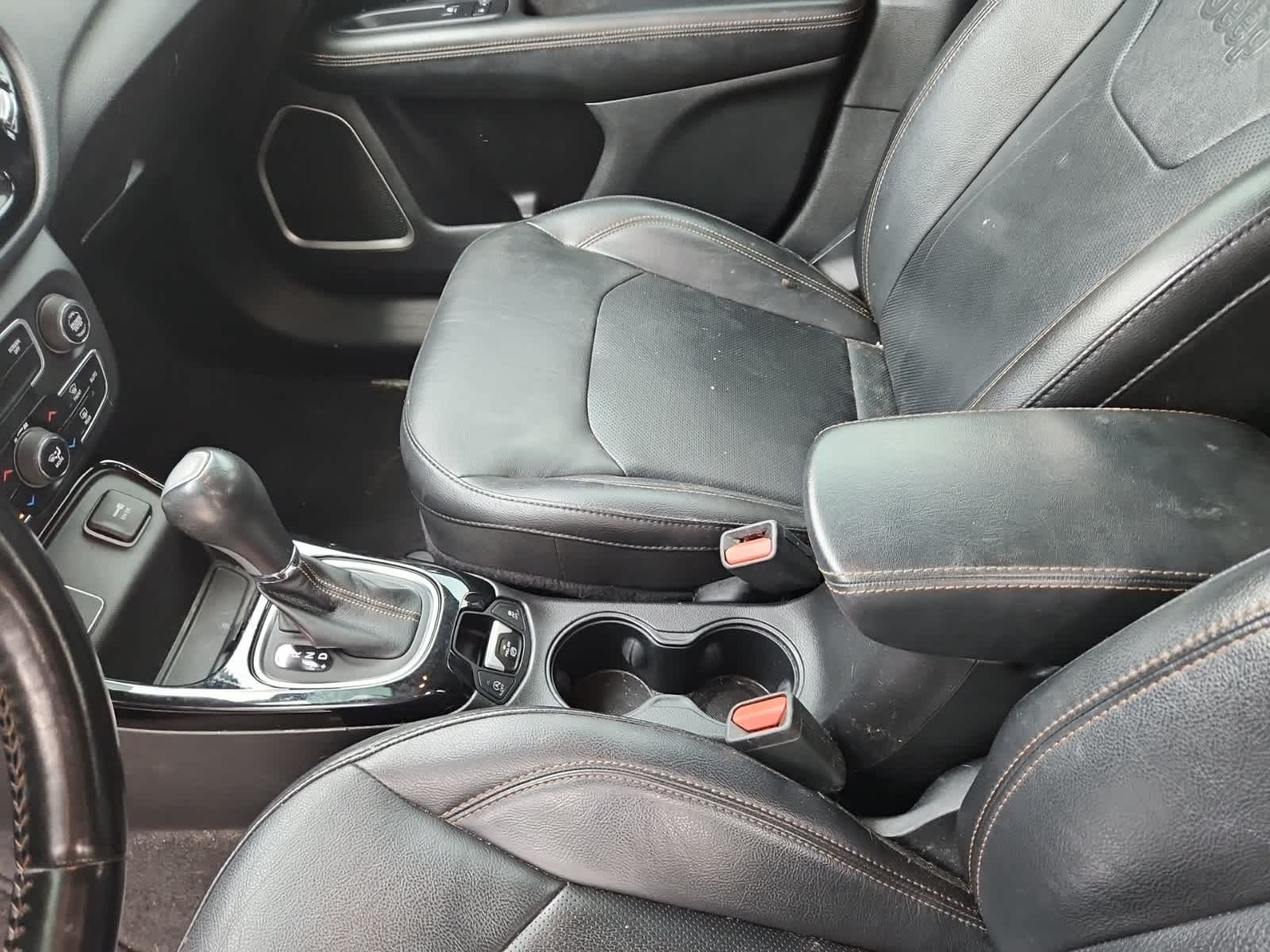 Thumbnail: 2020 Jeep Compass - 11