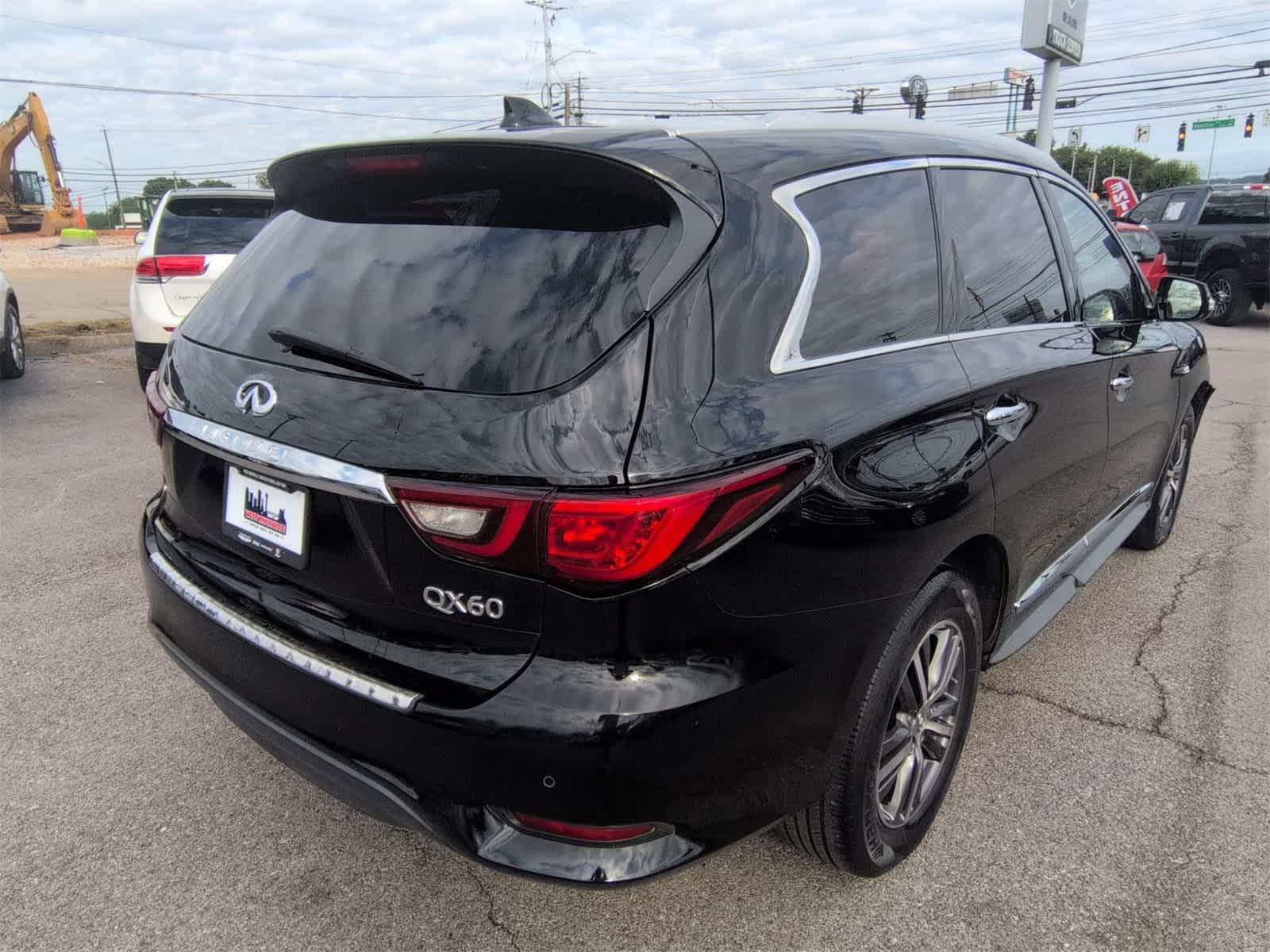 Thumbnail: 2019 INFINITI QX60 - 8