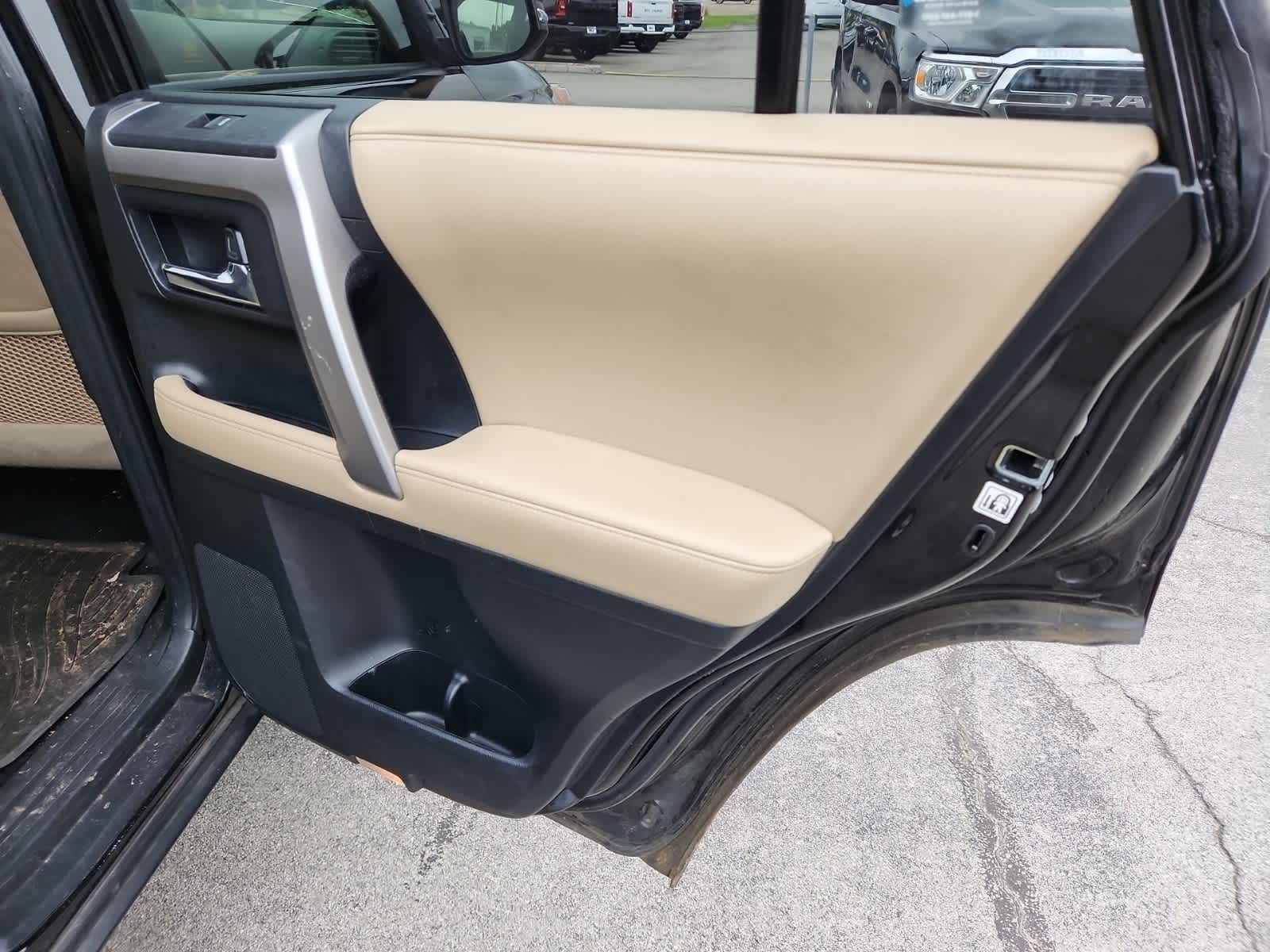 2016 Toyota 4Runner SR5 24