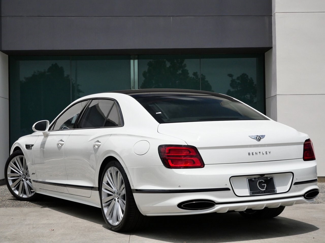 2025 Bentley Flying Spur Speed photo 3