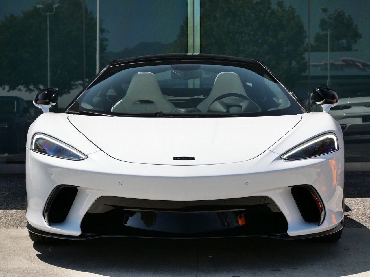 2025 Mclaren GTS photo 2