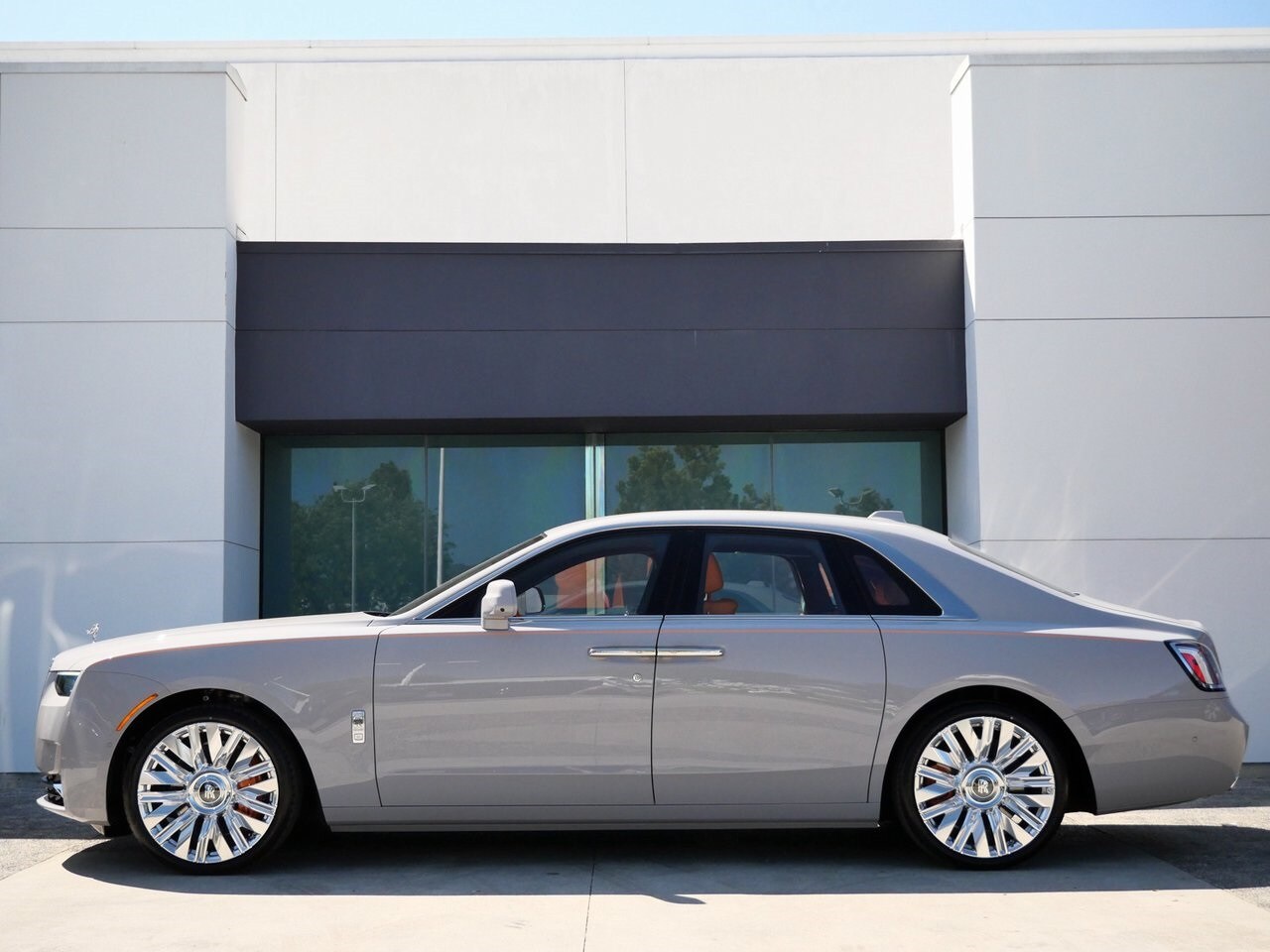 2025 Rolls Royce Ghost RR photo 3