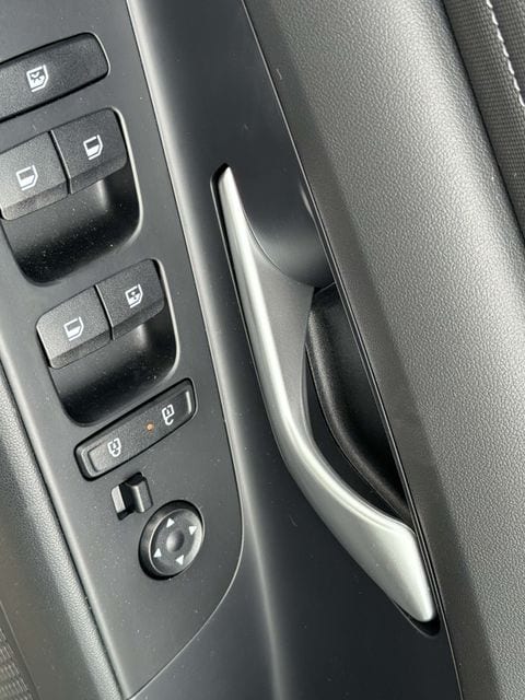 2025 Hyundai Elantra SEL - Photo 24