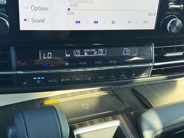 2021 Toyota Sienna Platinum - Photo 27