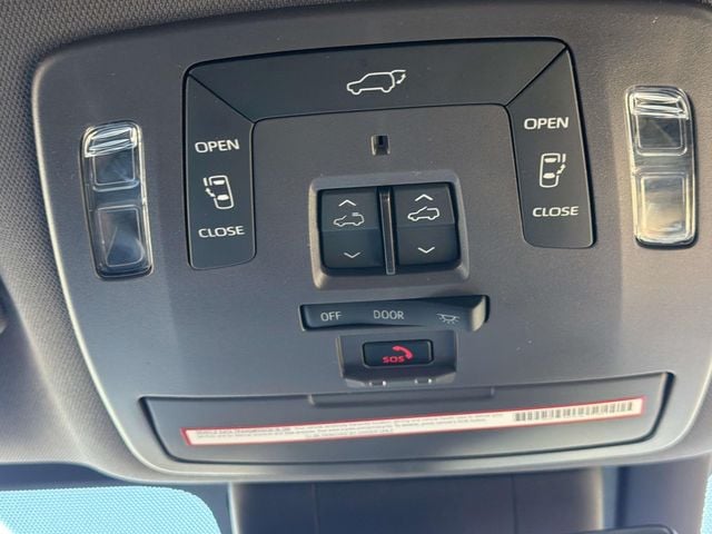 2021 Toyota Sienna Platinum - Photo 34