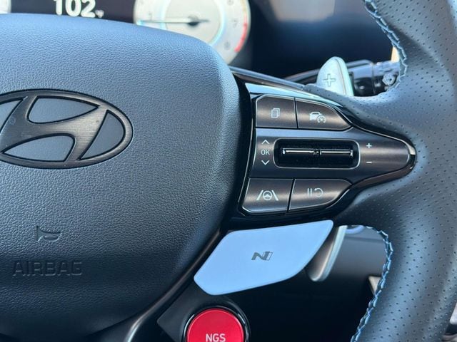2024 Hyundai Elantra N - Photo 8