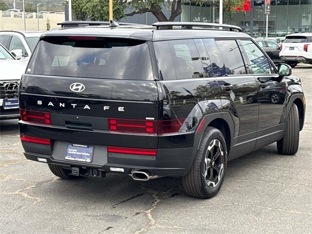 2025 Hyundai Santa Fe SEL photo 3