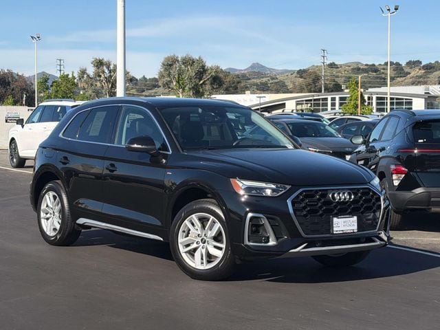 2022 Audi Q5 45 Premium's photo