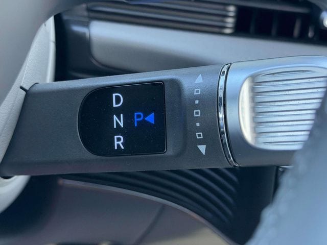 2024 Hyundai IONIQ 5 Limited - Photo 22