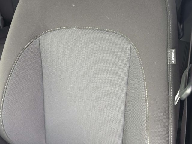 2025 Hyundai Kona SEL Convenience - Photo 17