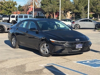 2025 Hyundai Elantra SE Sedan