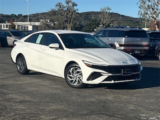 2024 Hyundai Elantra SEL Sedan