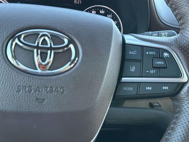 2021 Toyota Sienna Platinum - Photo 22