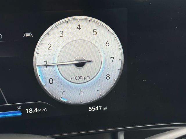 2025 Hyundai Elantra SEL - Photo 11