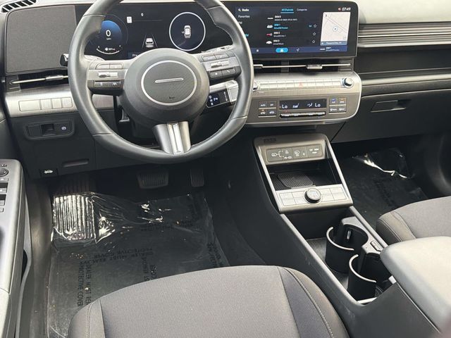 2025 Hyundai Kona SEL Convenience - Photo 11