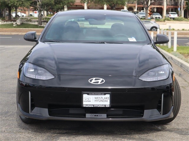 2025 Hyundai Ioniq 6 SE photo 2