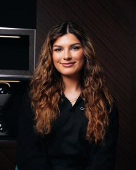 Staff member Paola Pinkus from ID_ac1c771d02f8