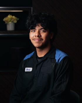 Staff member David Hernandez from ID_73172ce60804