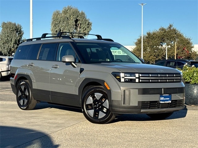 2025 Hyundai Santa Fe SEL's photo