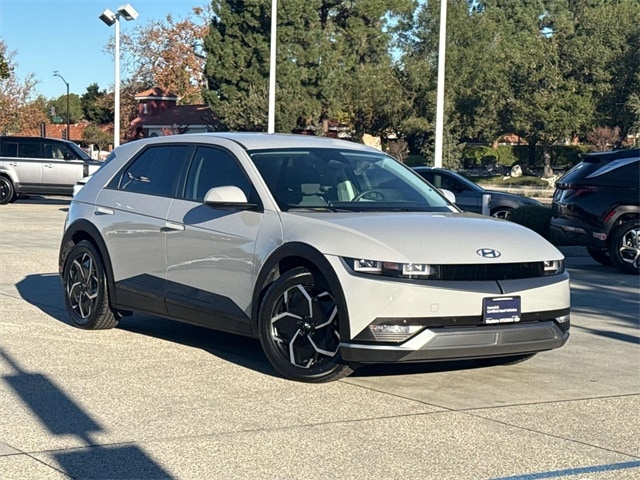 2024 Hyundai IONIQ 5 SEL's photo