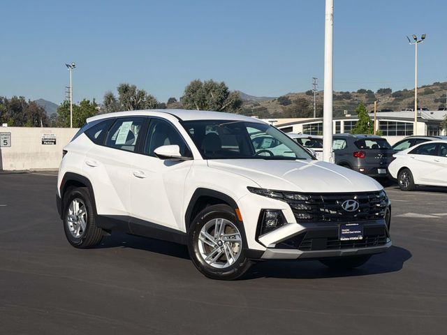 2025 Hyundai Tucson SE FWD's photo