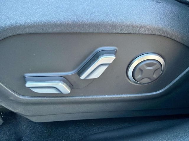 2026 Hyundai Santa Fe Limited - Photo 28