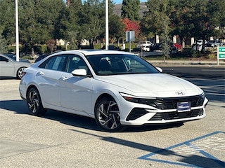 2024 Hyundai Elantra SEL Sedan