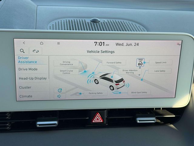 2024 Hyundai IONIQ 5 Limited - Photo 32