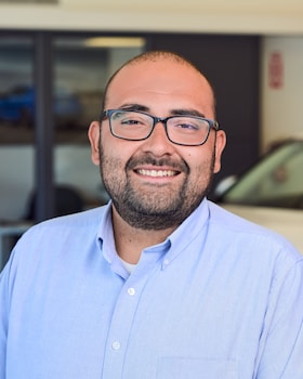 Staff member Fernando Amador from ID_bb607b616a6d