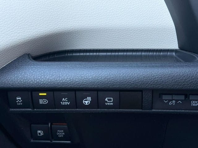 2021 Toyota Sienna Platinum - Photo 33