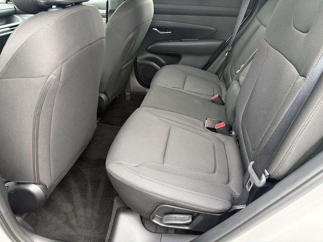 2025 Hyundai Tucson SE - Photo 9