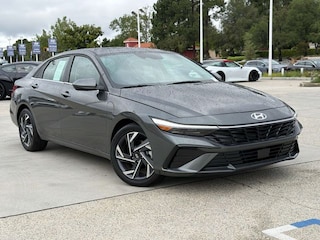 2025 Hyundai Elantra SEL Convenience Sedan