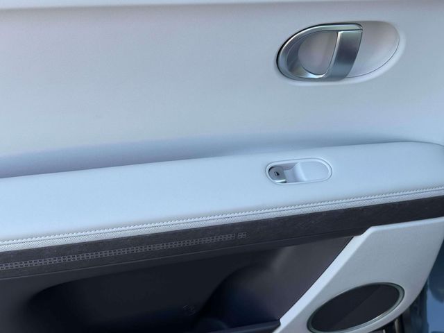 2024 Hyundai IONIQ 5 Limited - Photo 9