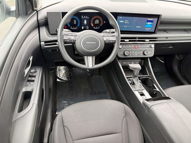 2025 Hyundai Tucson SE - Photo 10