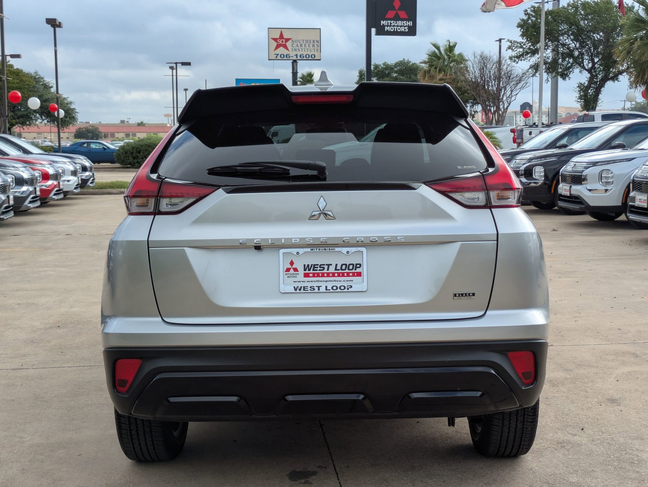 2025 Mitsubishi Eclipse Cross SEL photo 2