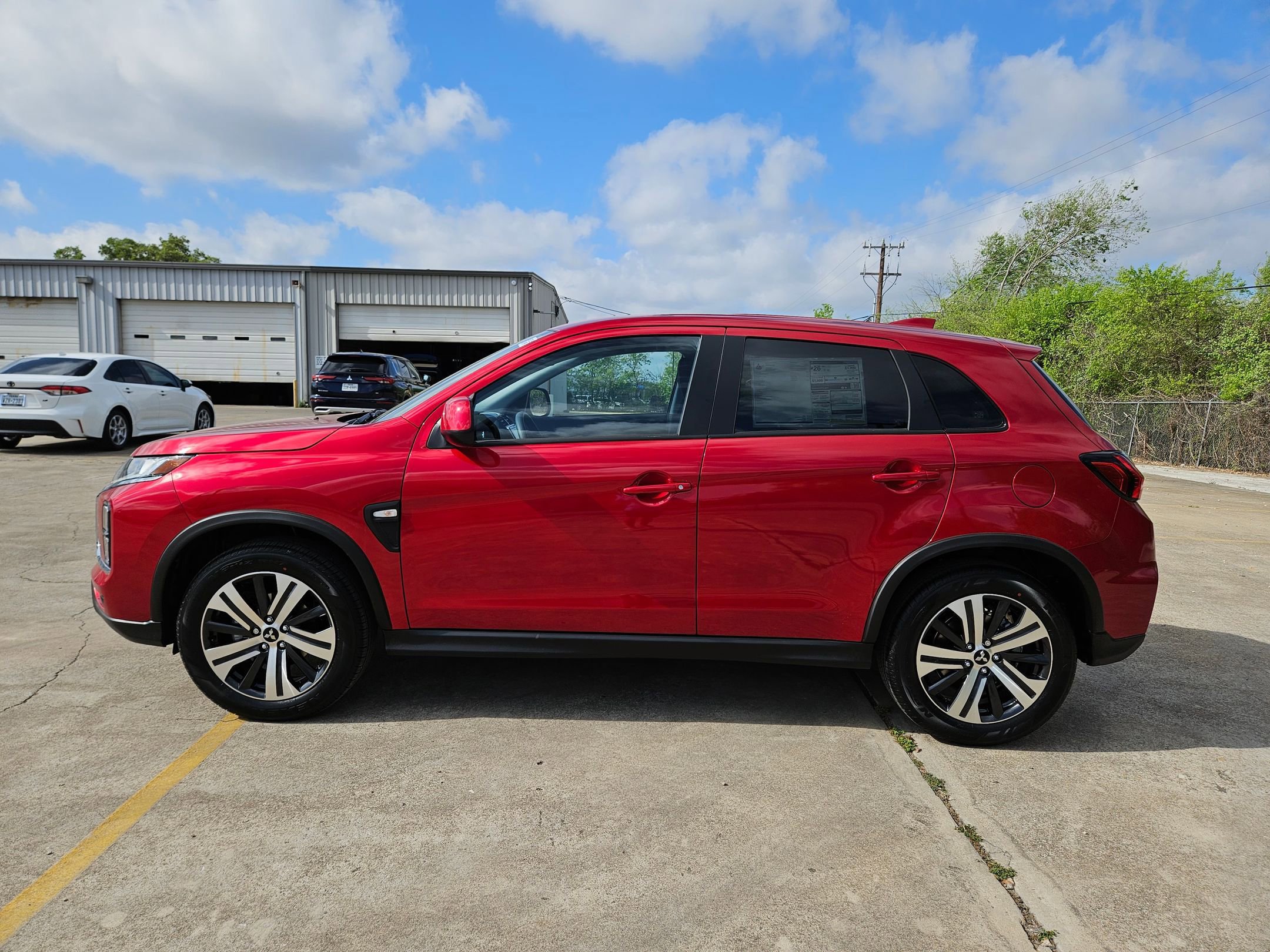 View vehicle photo 2