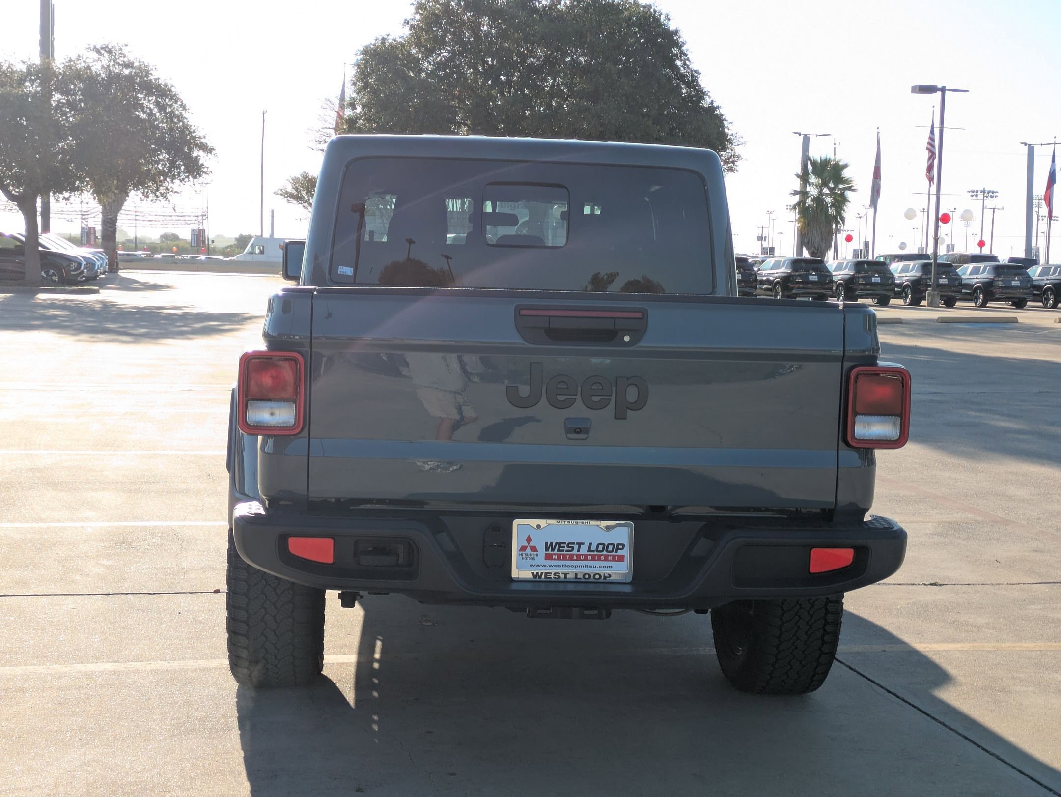 2025 Jeep Gladiator Sport photo 4