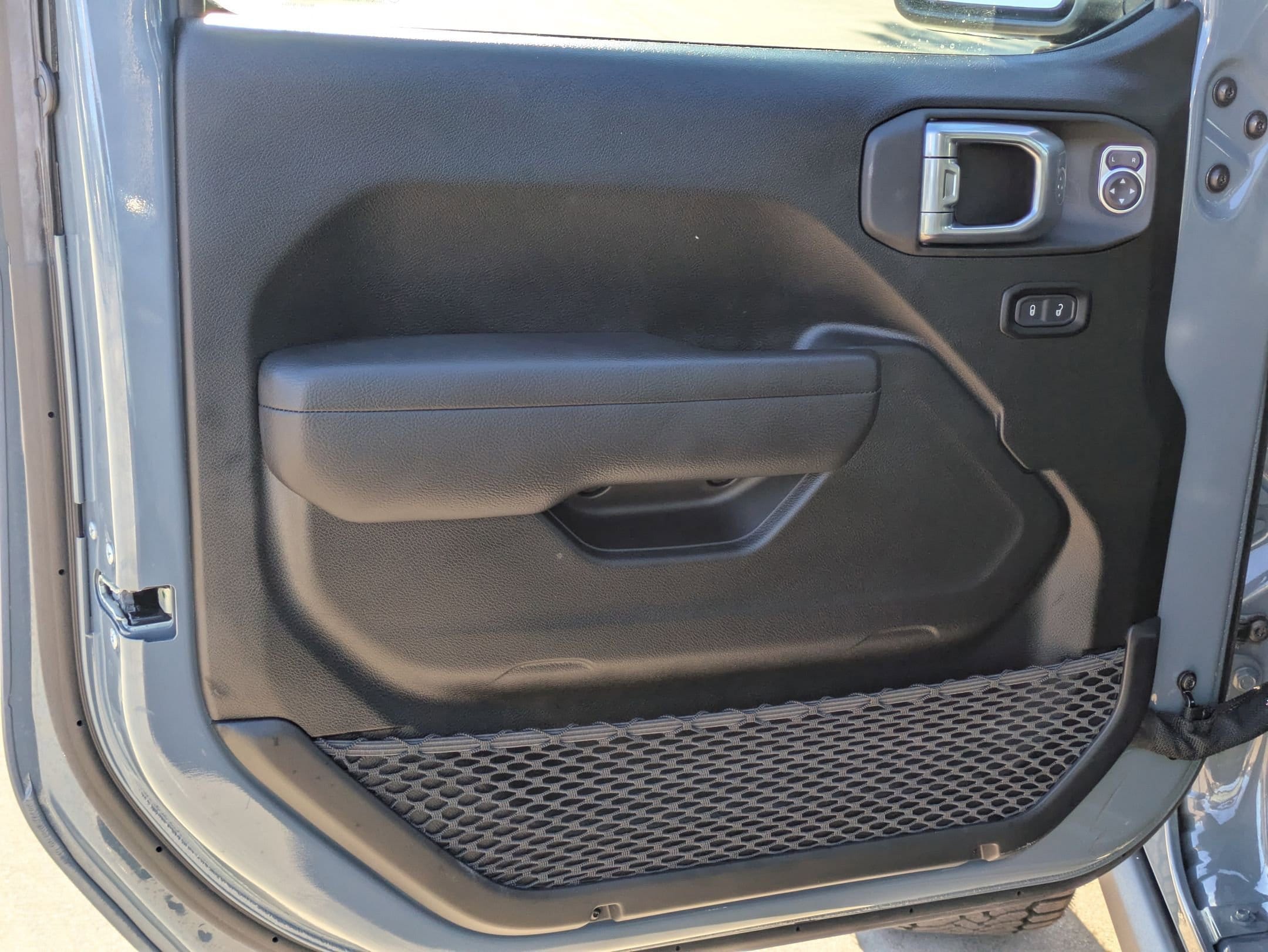 2025 Jeep Gladiator Nighthawk - Photo 11