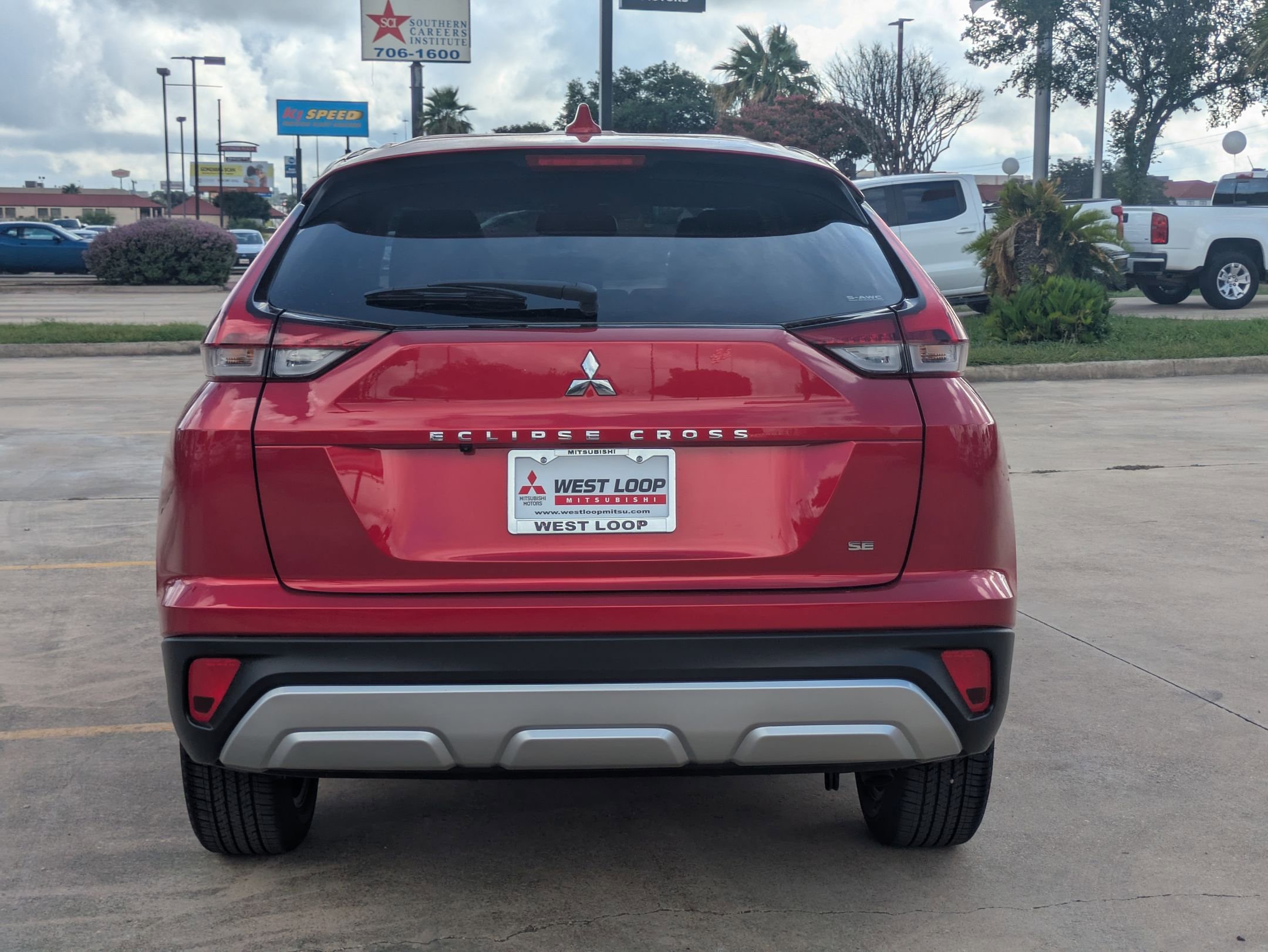 2025 Mitsubishi Eclipse Cross SE photo 4