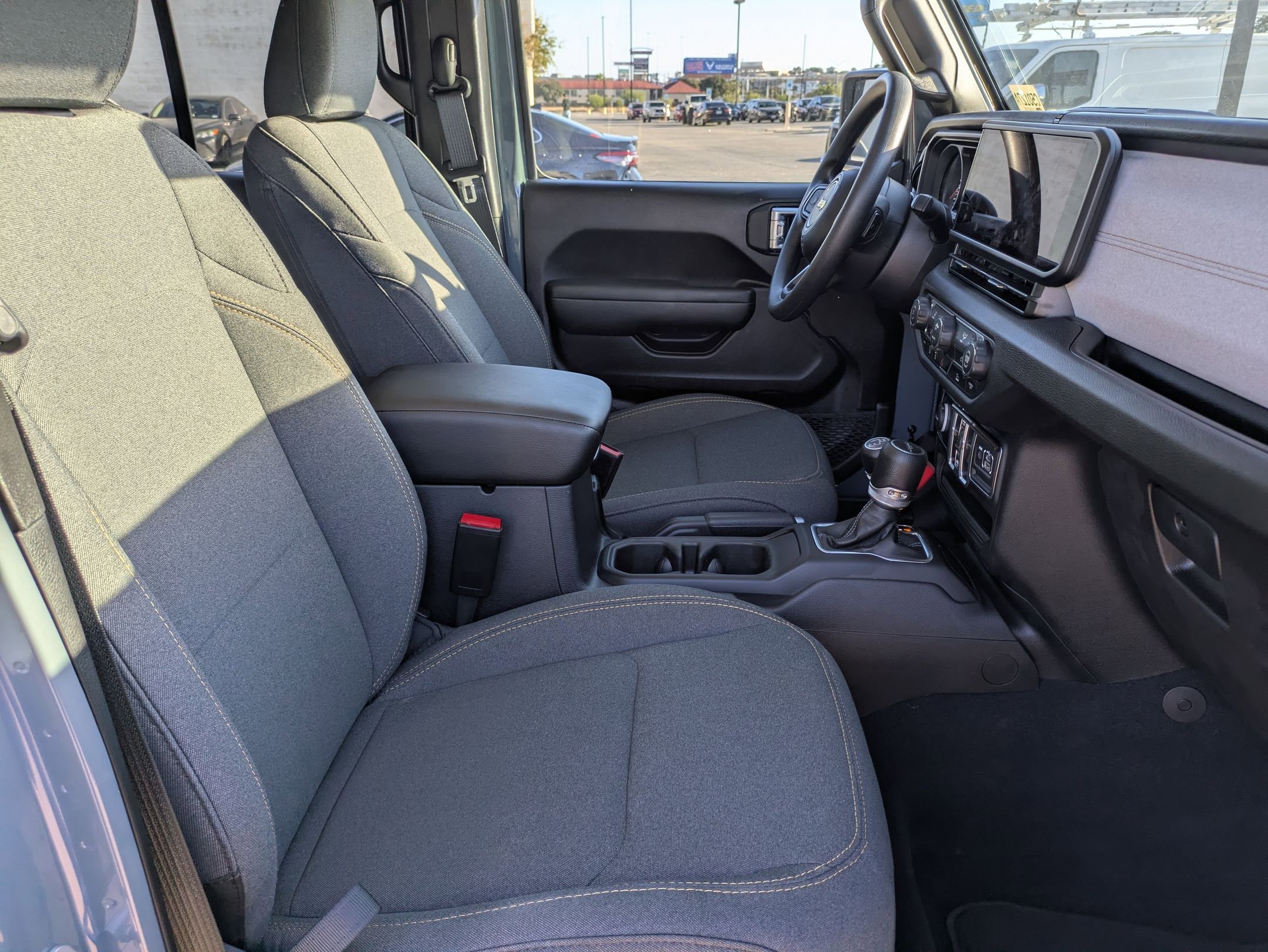 2025 Jeep Gladiator Nighthawk - Photo 24