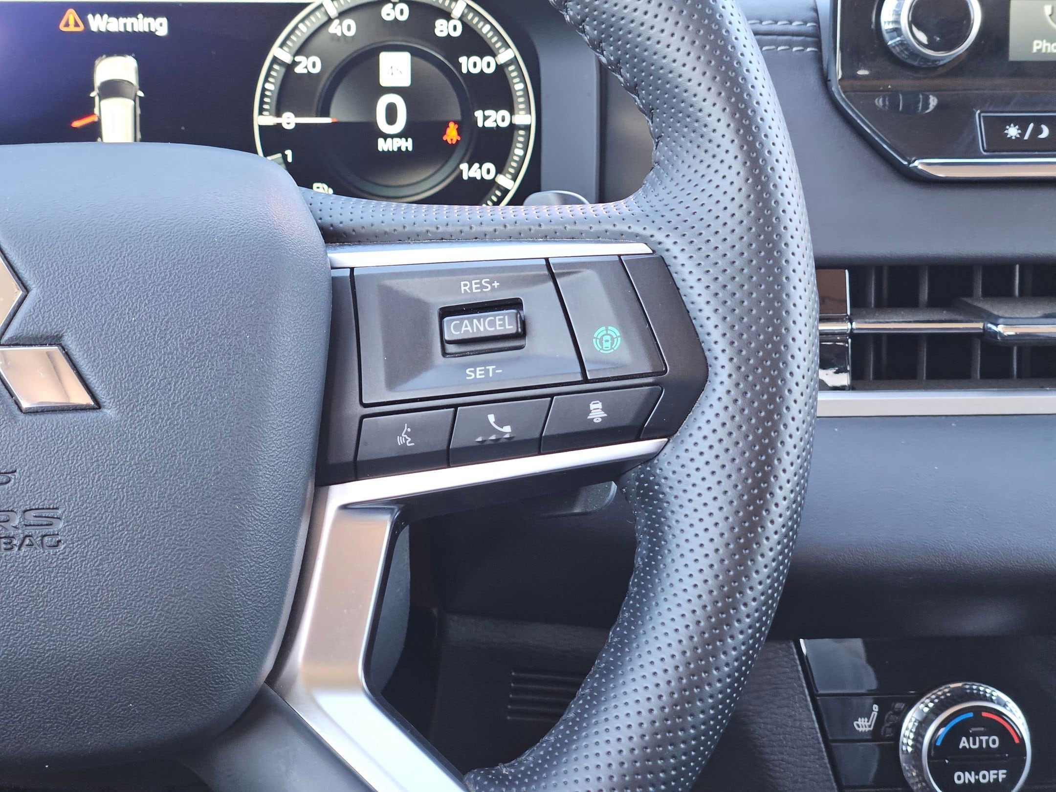 2024 Mitsubishi Outlander SE - Photo 19